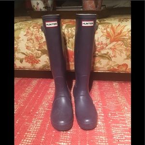 Tall hunter boots
